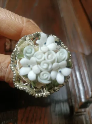 Mazzettino fiori decorativo tipo Capodimonte