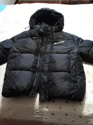 Cazadora acolchada chico negra