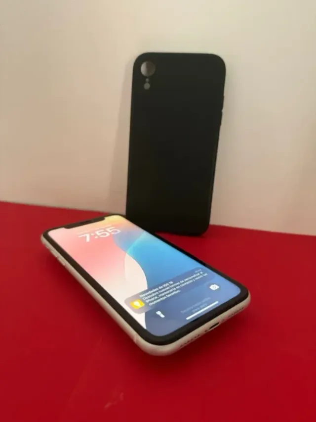 iPhone XR  128GB
