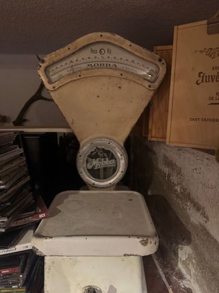 Báscula antigua Mobba España