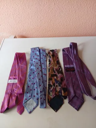 Lote de 4 corbatas nuevas