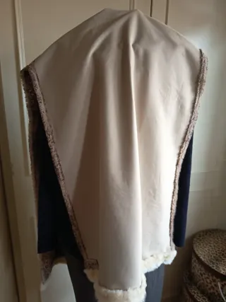 Chal estampado beige y marrón