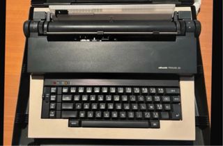 Macchina da scrivere Olivetti Praxis 30