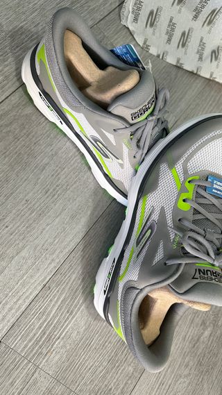 Zapatillas Skechers Go Run Hombre Gris/Verde