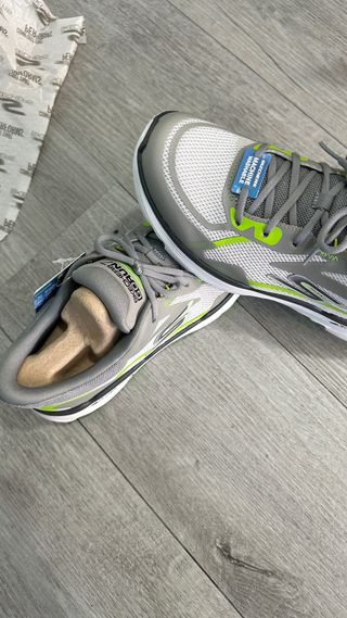 Zapatillas Skechers Go Run Hombre Gris/Verde