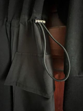 Vestido negro Jovonna London