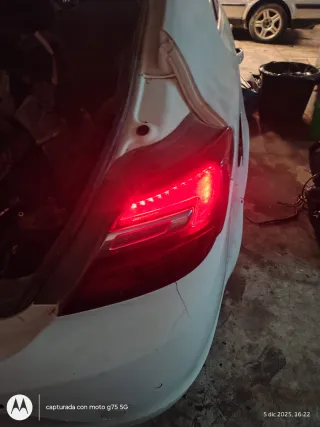 Piloto trasero coche Opel insignia