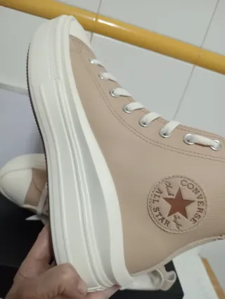 Converse Beige Talla 39 Nuevas modelo Muve en su c