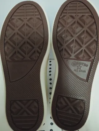 Converse Beige Talla 39 Nuevas modelo Muve en su c