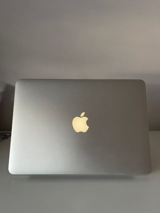 MacBook Pro 13 8GB RAM 256GB