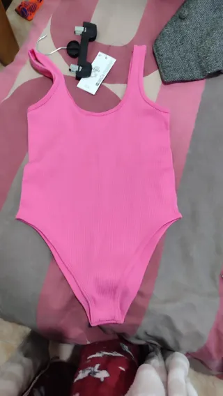 Body rosa de canalé