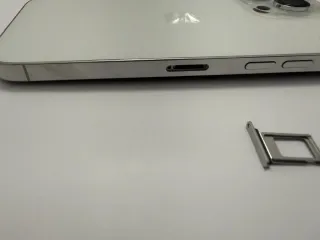 Struttura iPhone 14 Pro Max Bianco