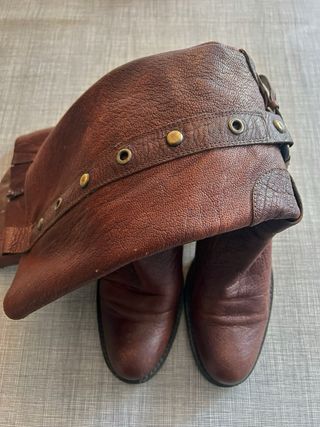 Botas altas de piel