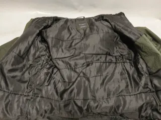 Cazadora de hombre verde