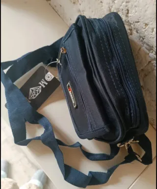 Borsa a spalla da uomo blu Expand