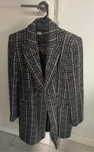 Blazer Zara jaspeado negro y blanco