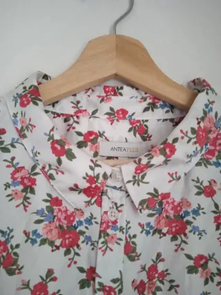 Blusa floral manga larga