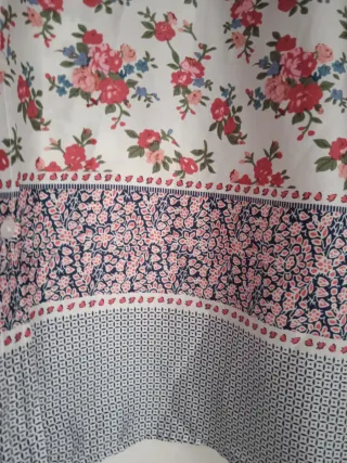 Blusa floral manga larga