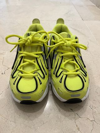 Zapatillas Adidas Deportivas Amarillas y Negras