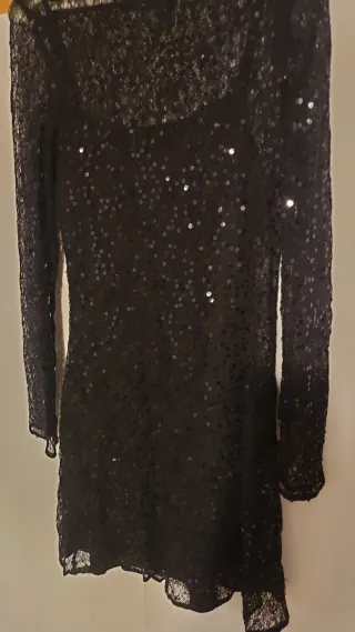 Vestido corto lentejuelas Stradivarius