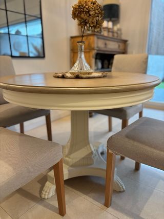 Servicio de restauración y reciclado de mesas