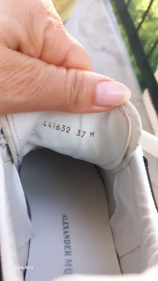 Alexander McQueen Sneakers Bianche Nere