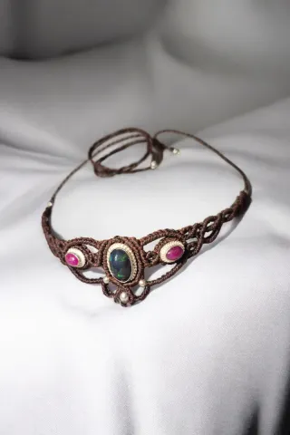 Gargantilla Opalo Negros y Rubíes