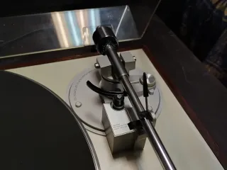 Tocadiscos Luxman PD-284