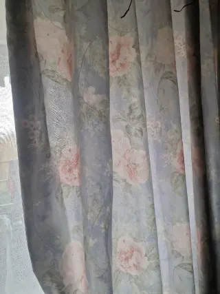 Cortinas de salón beige y rosa