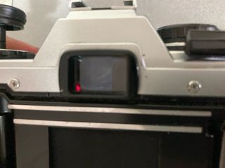 Olympus OM10 Cámara Analógica Plata y Negra