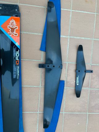 Tabla y Foil IQFoil 85 (tabla 1800; foil 1800)