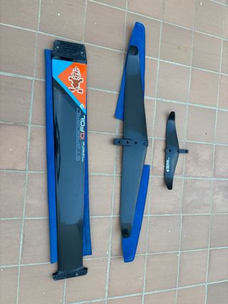 Tabla y Foil IQFoil 85 (tabla 1800; foil 1800)