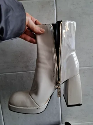 Stivaletti Bershka bianchi Tg 36