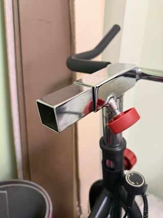 Bicicleta Estática Roja y Negra