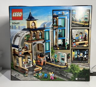 LEGO City 60469 Stazione Ferroviaria Centrale