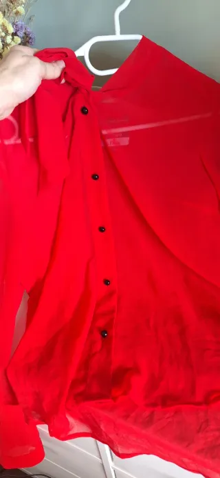 Blusa S. Oliver Roja con Lazada