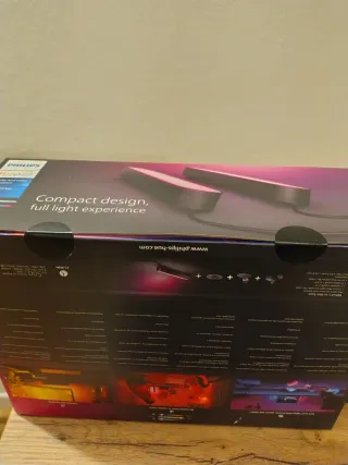 Philips Hue Play Light Bar kit e hub bridge