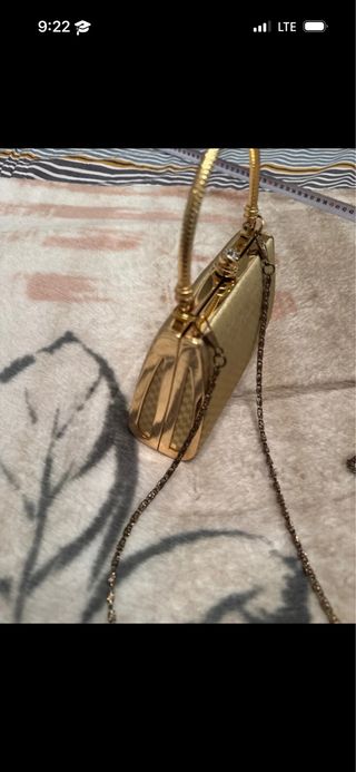 Bolso de fiesta dorado