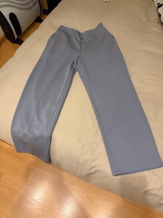 Pantalón ancho Uniqlo azul claro tipo chandal