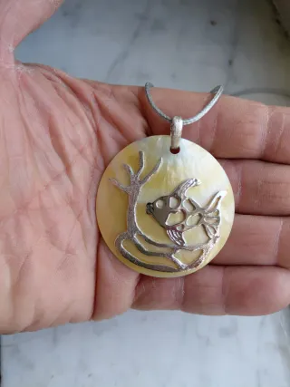 Ciondolo Madreperla e Argento 925 Pesce