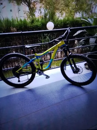 Bicicleta da Mountain Bike Giant Reign