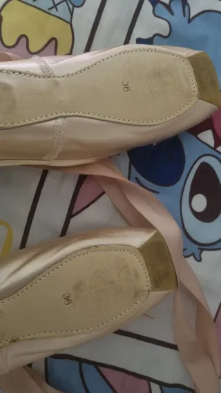 Zapatillas de ballet color rosa y beige