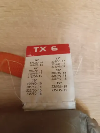 Cadenas de nieve de tela sin usar