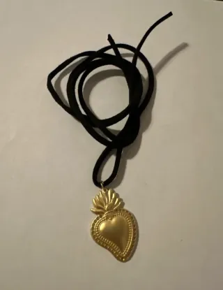 Collana choker cuore sacro dorato