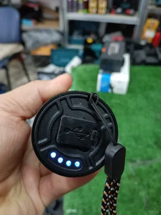 Torcia LED ricaricabile USB