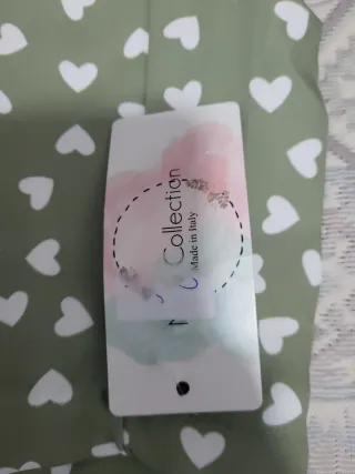 Blazer verde con corazones blancos