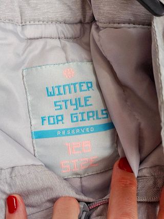 Pantalón nieve niña RESERVED T.128 tirantes