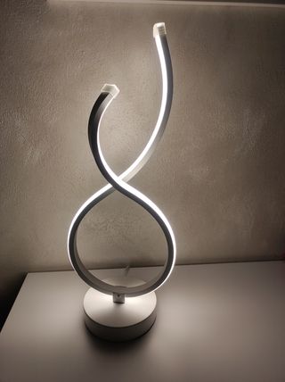 Lampade a led da tavolo (comodino) nuove