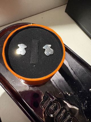 Pendientes plateados