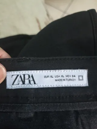 Pantaloni neri donna.